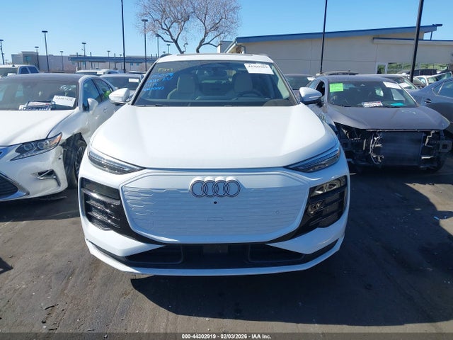 Aukcja sprzedaży 2025 Audi Q6 E-tron Premium Plus Quattro, vin: WA124BGF0SA026088, numer aukcji: 44302919