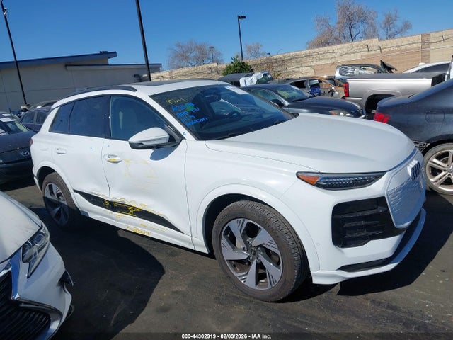 Aukcja sprzedaży 2025 Audi Q6 E-tron Premium Plus Quattro, vin: WA124BGF0SA026088, numer aukcji: 44302919