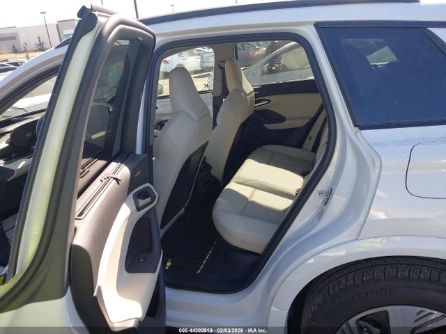 2025 AUDI Q6 E-TRON WA124BGF0SA026088 Photo 7