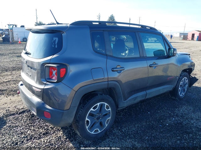 Jeep Renegade Trailhawk 2016 ZACCJBCT5GPC88484 Image 4