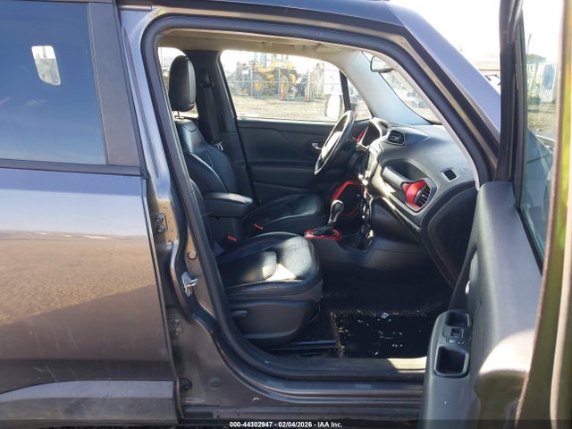 Jeep Renegade Trailhawk 2016 ZACCJBCT5GPC88484 Image 5