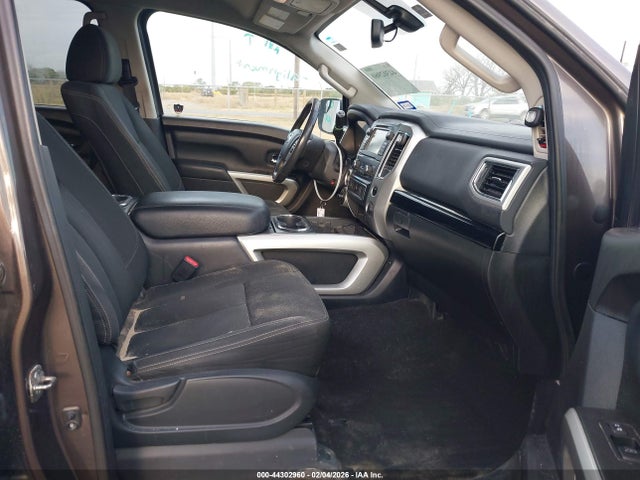 Продажа на аукционе авто 2018 Nissan Titan Sv, vin: 1N6AA1E50JN502438, номер лота: 44302960