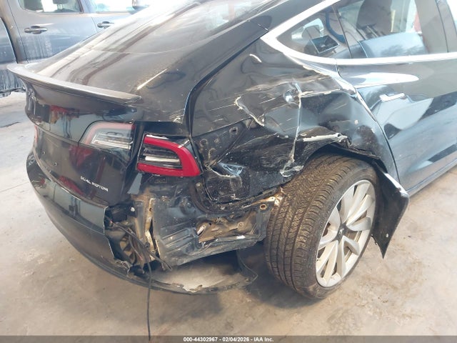 2018 TESLA MODEL 3 5YJ3E1EB9JF071344 Photo 5