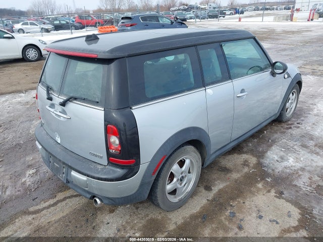 2009 MINI COOPER CLUBMAN WMWML33509TX34633 Photo 3