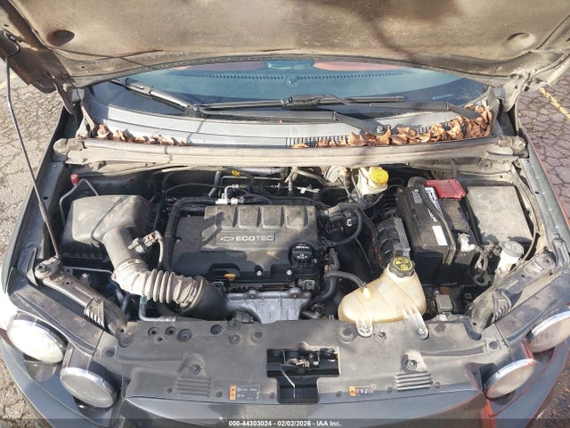 1G1JE5SBXF4203702 Chevrolet Sonic Ltz Auto