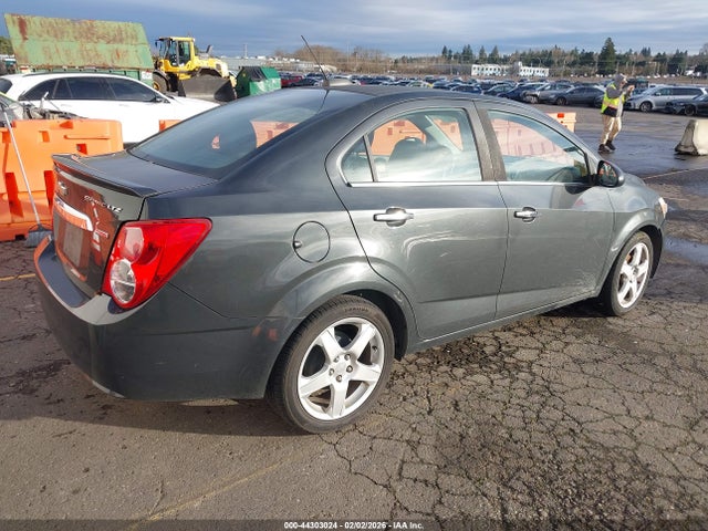 1G1JE5SBXF4203702 Chevrolet Sonic Ltz Auto