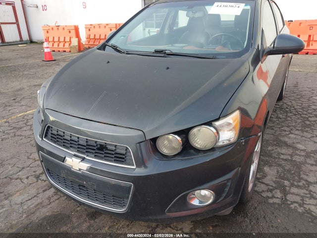 1G1JE5SBXF4203702 Chevrolet Sonic Ltz Auto