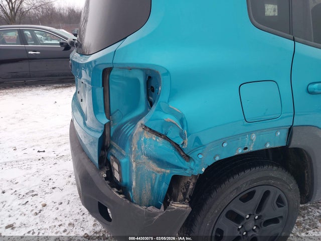 Продаж на аукціоні авто 2019 Jeep Renegade Upland 4x4, vin: ZACNJBAB9KPK68652, номер лоту: 44303075