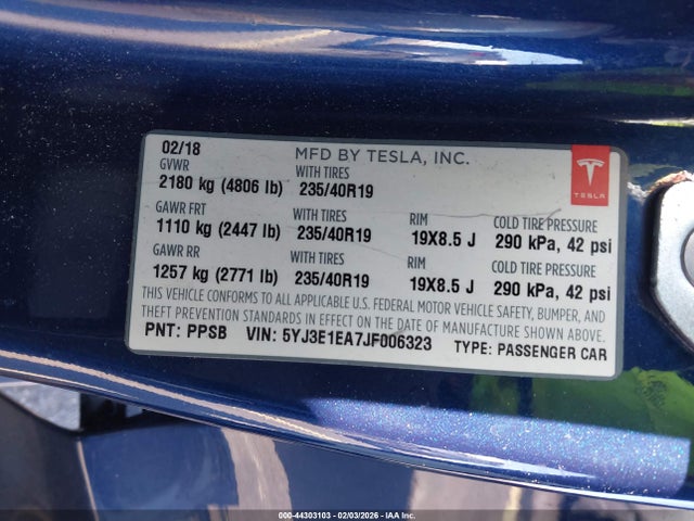 44303103 :رقم المزاد ، 5YJ3E1EA7JF006323 vin ، 2018 Tesla Model 3 Long Range/mid Range مزاد بيع