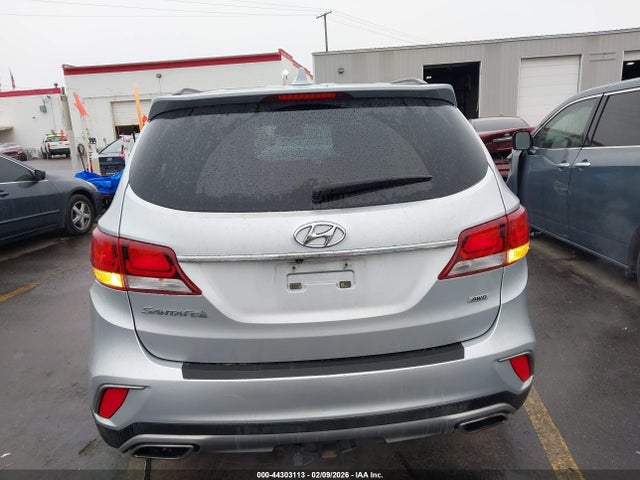 KM8SMDHF6HU254826 Hyundai Santa Fe Se