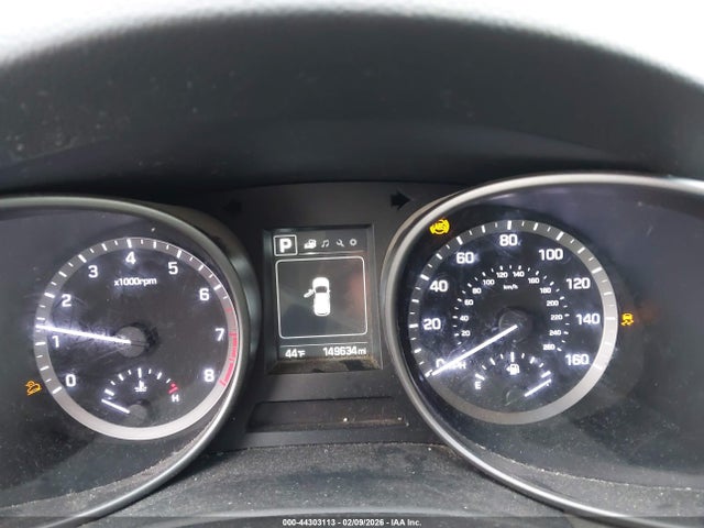 KM8SMDHF6HU254826 Hyundai Santa Fe Se