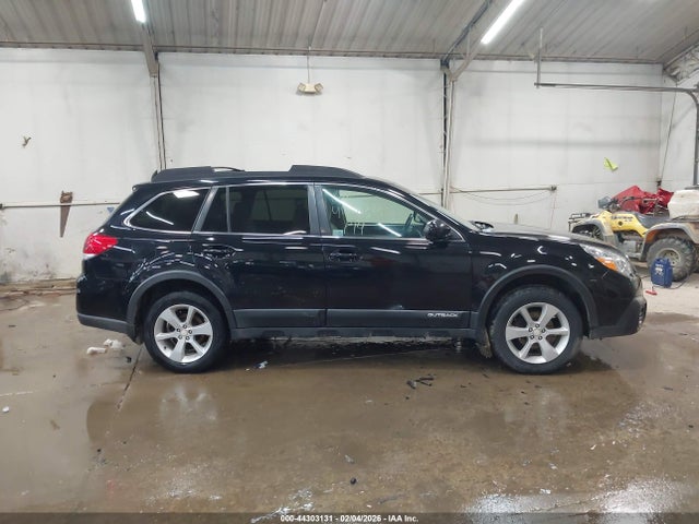 Продаж на аукціоні авто 2014 Subaru Outback 2.5i Premium, vin: 4S4BRBDC4E3204266, номер лоту: 44303131