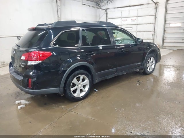 Продаж на аукціоні авто 2014 Subaru Outback 2.5i Premium, vin: 4S4BRBDC4E3204266, номер лоту: 44303131