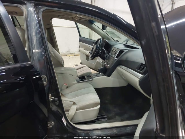 Продаж на аукціоні авто 2014 Subaru Outback 2.5i Premium, vin: 4S4BRBDC4E3204266, номер лоту: 44303131