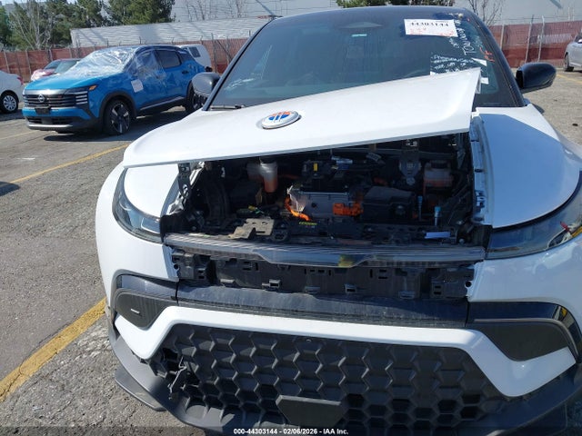 Fisker Ocean Sport 2023 VCF1SAU29PG011337 Image 6