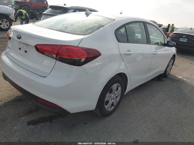 Aukcja sprzedaży 2017 Kia Forte Lx, vin: 3KPFK4A79HE102231, numer aukcji: 44303151