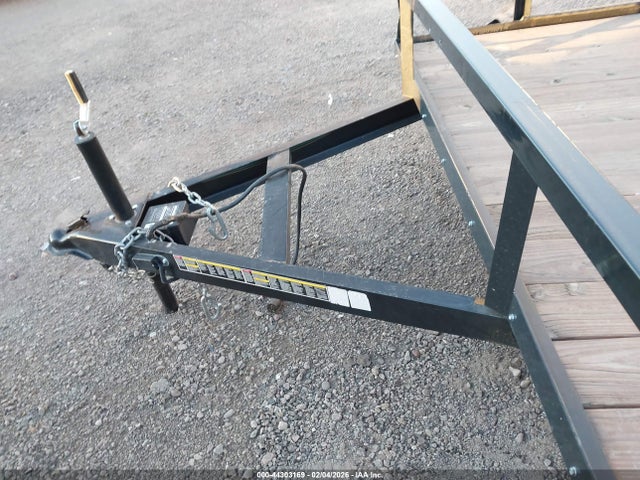 4YMBU1420SN000016 Carry-on Utility Trailer