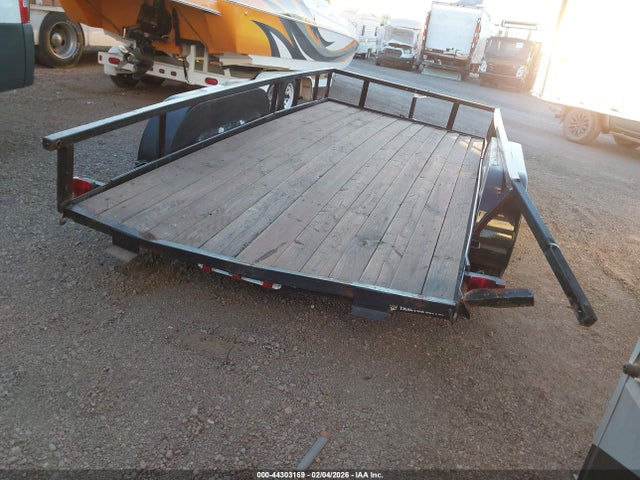 4YMBU1420SN000016 Carry-on Utility Trailer
