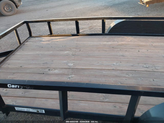 4YMBU1420SN000016 Carry-on Utility Trailer