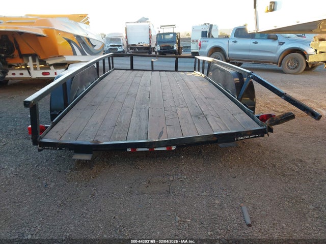 4YMBU1420SN000016 Carry-on Utility Trailer