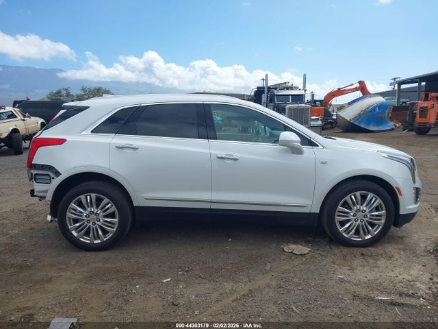 1GYKNCRS5HZ107370 Cadillac Xt5 Premium Luxury