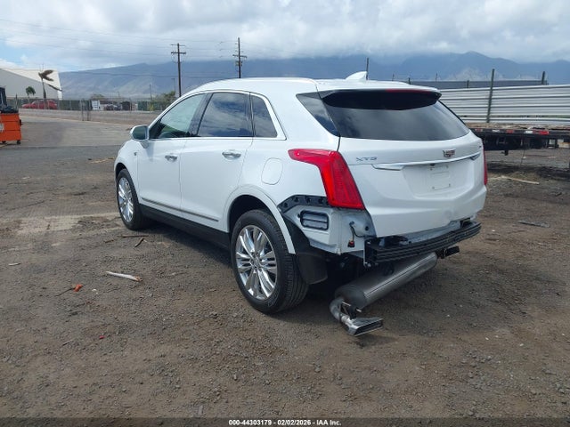 2017 CADILLAC XT5 1GYKNCRS5HZ107370 Photo 2