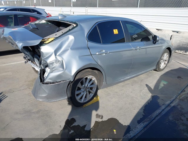 Toyota CAMRY LE 2024 4T1C11AK2RU198064 Image 4
