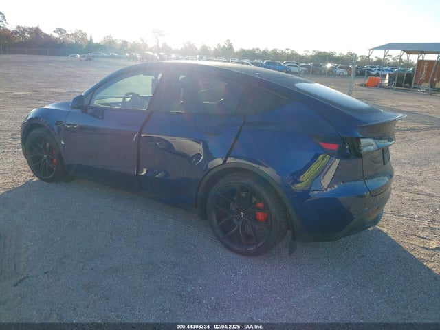 2021 TESLA MODEL Y 5YJYGDEF8MF245168 Photo 2
