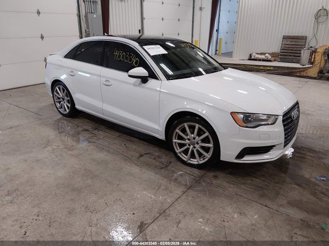2015 AUDI A3 WAUCCGFF4F1000785 Photo 0