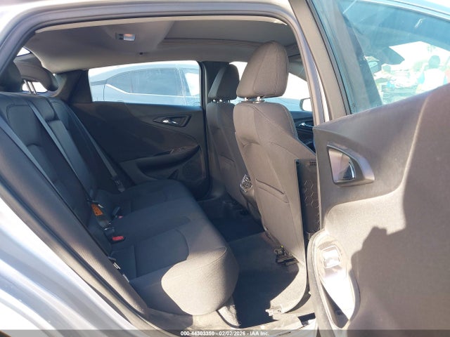 1G1ZD5ST9NF139833 Chevrolet Malibu Fwd Lt