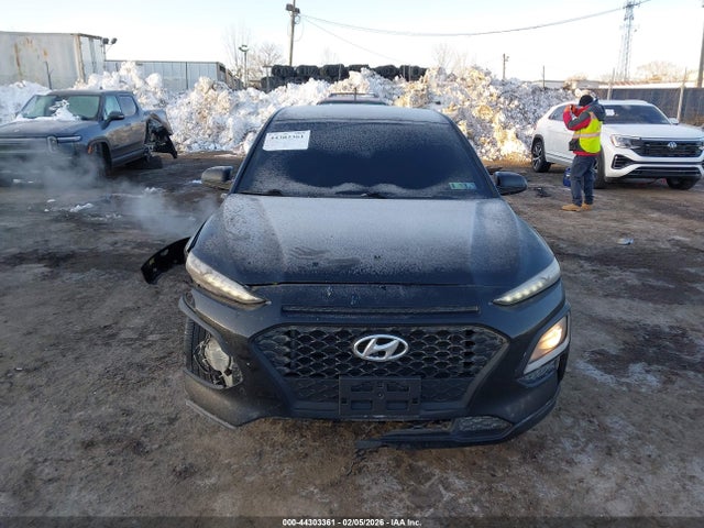 KM8K1CAA1JU114352 Hyundai Kona Se