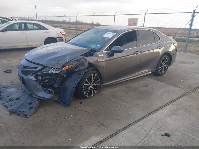2019 TOYOTA CAMRY 4T1B11HKXKU217953 Photo 1