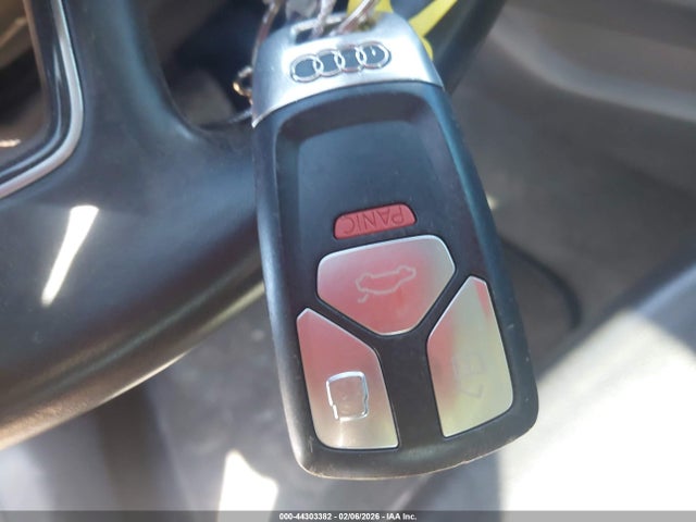 2018 AUDI A4 WAUKMAF40JN020375 Photo 10