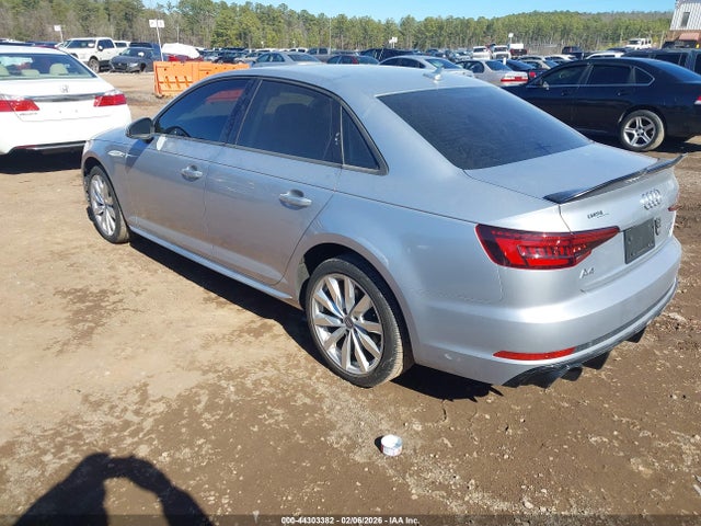 2018 AUDI A4 WAUKMAF40JN020375 Photo 2