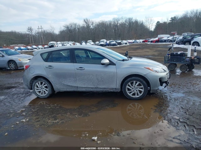 44303398 :رقم المزاد ، JM1BL1LP2D1822975 vin ، 2013 Mazda Mazda3 I Touring مزاد بيع