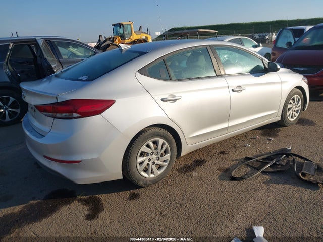 KMHD74LF3HU118824 Hyundai ELANTRA SE