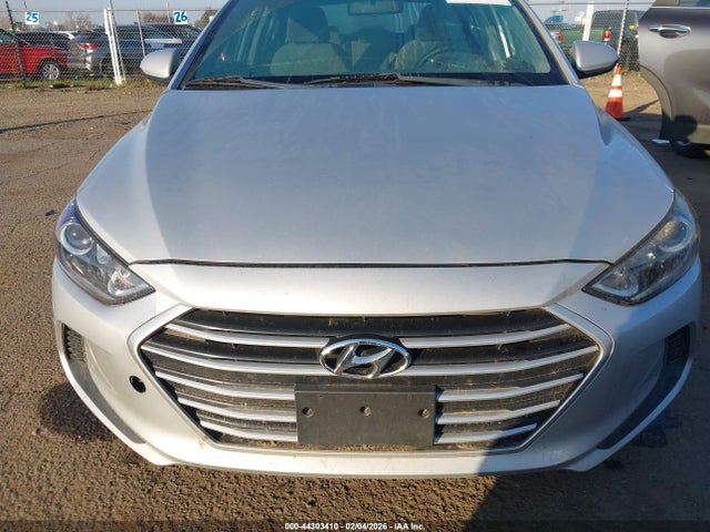 KMHD74LF3HU118824 Hyundai ELANTRA SE