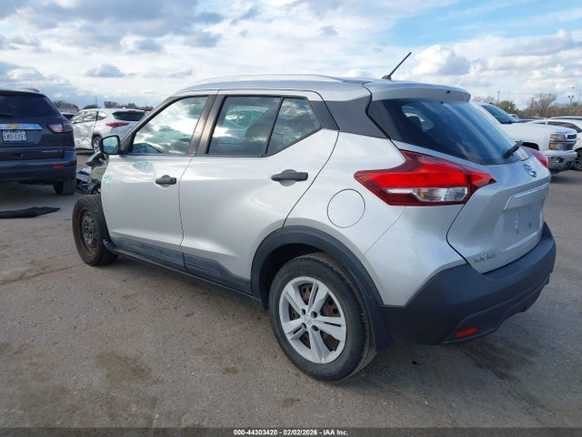 2019 NISSAN KICKS 3N1CP5CU8KL511842 Photo 2