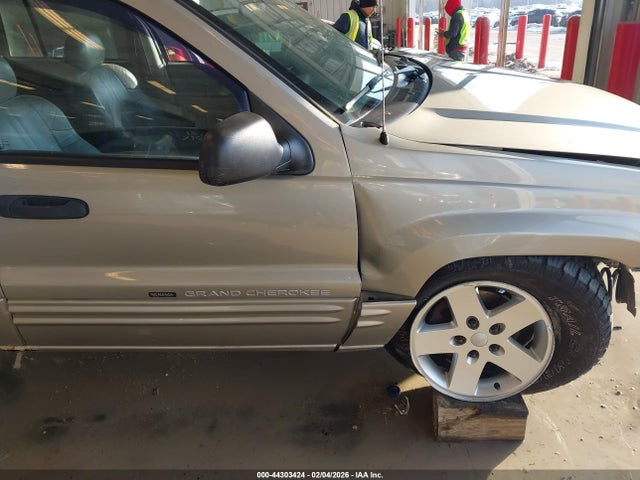 2004 Jeep Grand Cherokee Laredo მანქანა იყიდება აუქციონზე, vin: 1J4GW48SX4C352379, აუქციონის ნომერი: 44303424