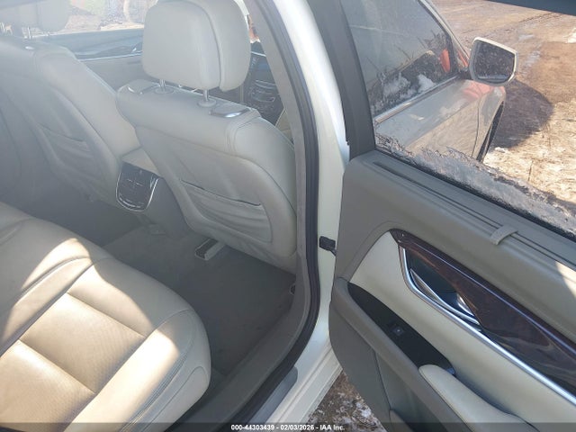 44303439 :رقم المزاد ، 2G61V5S38D9137406 vin ، 2013 Cadillac Xts Platinum مزاد بيع