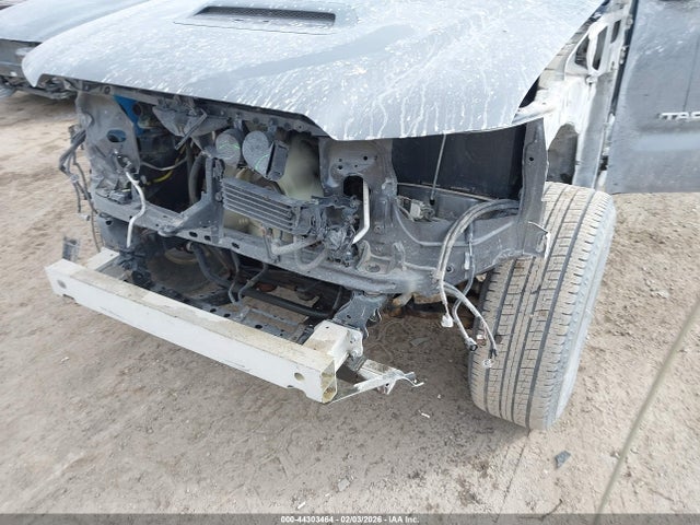 Toyota Tacoma Base V6 2015 3TMLU4EN4FM204268 Image 19