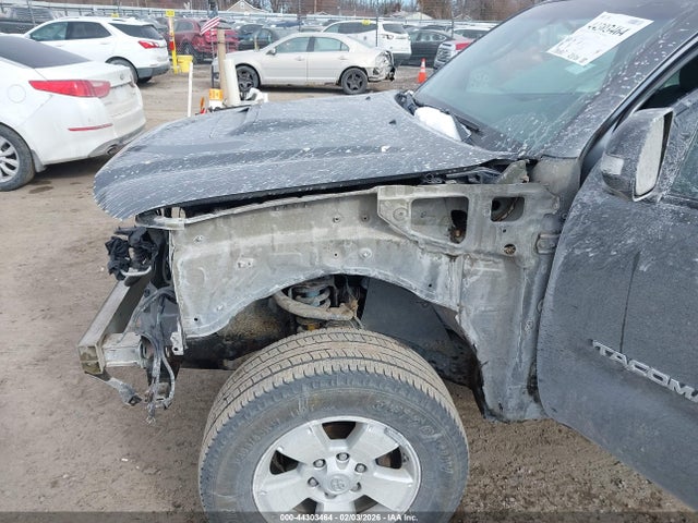 Toyota Tacoma Base V6 2015 3TMLU4EN4FM204268 Image 22