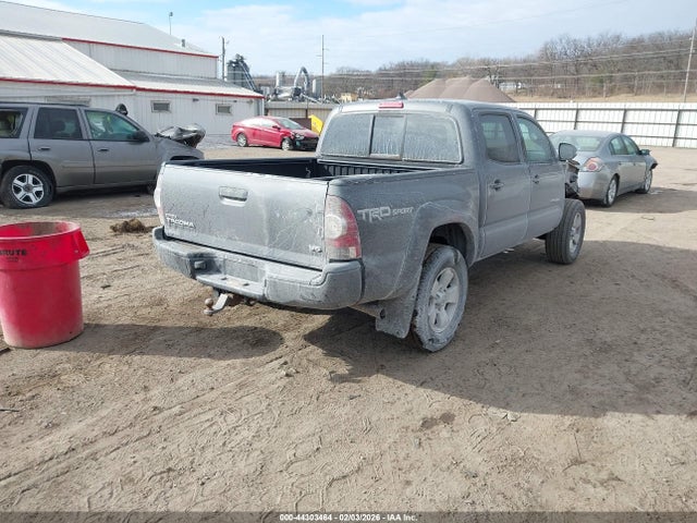 Toyota Tacoma Base V6 2015 3TMLU4EN4FM204268 Image 4