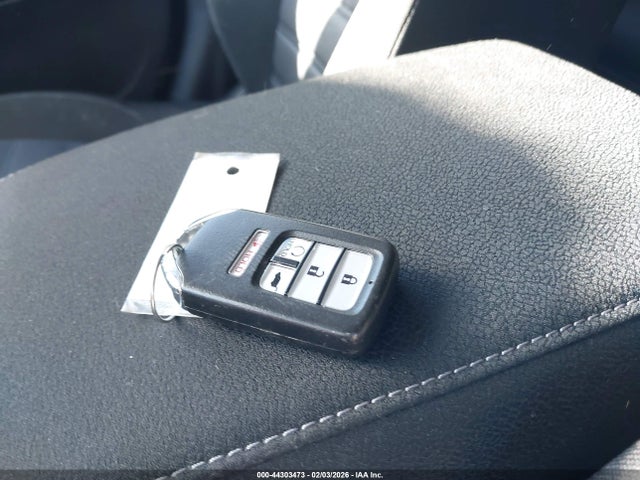 Продажа на аукционе авто 2019 Honda Cr-v Ex, vin: 2HKRW2H58KH608386, номер лота: 44303473