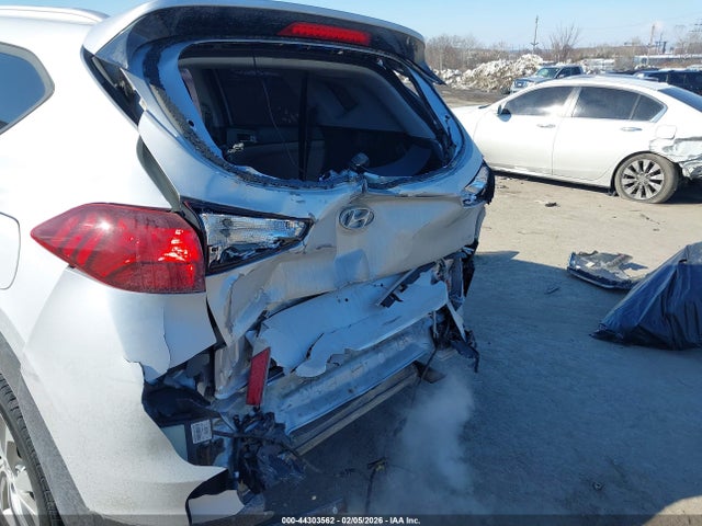 2019 HYUNDAI TUCSON KM8J3CA47KU858636 Photo 5