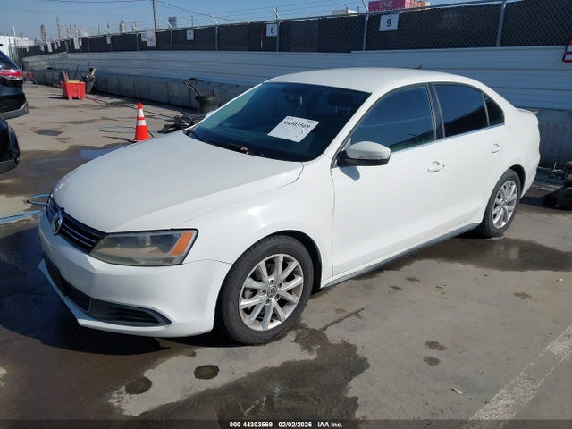3VWD17AJXEM376172 Volkswagen Jetta 1.8t Se