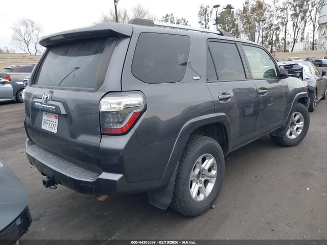 Toyota 4RUNNER SR5 2022 JTEEU5JR1N5267089 Image 20
