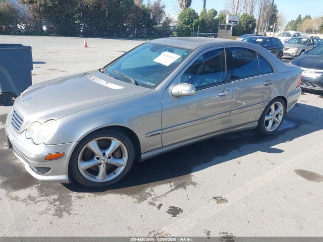 Продажа на аукционе авто 2006 Mercedes-benz C 230 Sport, vin: WDBRF52H06A864814, номер лота: 44303654