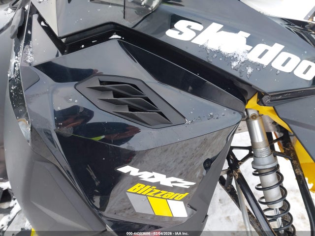 Ski-Doo Mxz Blizzard 800 2017 2BPSUPHA6HV000399 Image 10