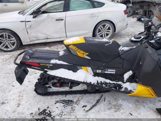 Ski-Doo Mxz Blizzard 800 2017 2BPSUPHA6HV000399 Image 8